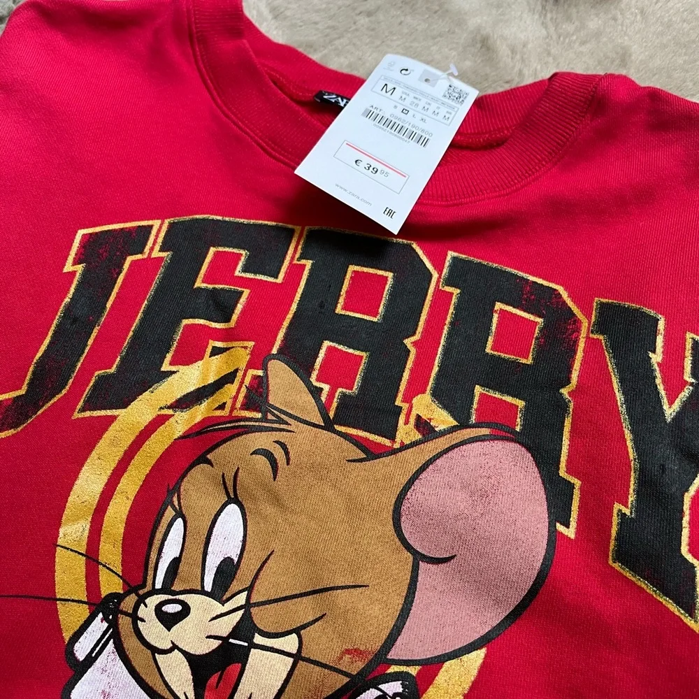 ｛Zara X Tom&Jerry｝ Crewneck Red Size M Pullover Oversize - Picture 7 of 8